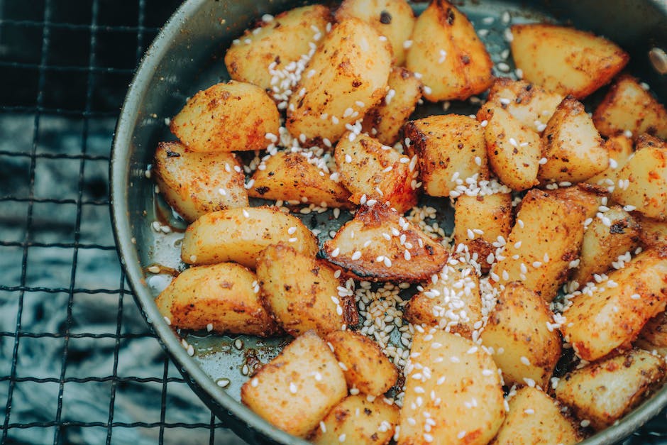 Kalorienvergleich Pizza und Schnitzel mit Pommes