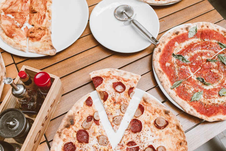 Lebensmittelsicherheit: Wie lange hält sich Pizza ungekühlt?