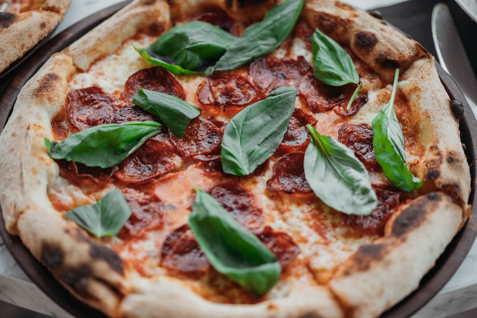 Backzeit für selbstgemachte Pizza