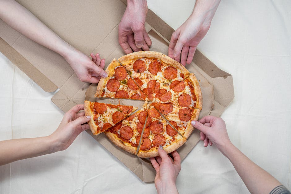 Pizza im Kühlschrank aufbewahren: Dauer und Tipps