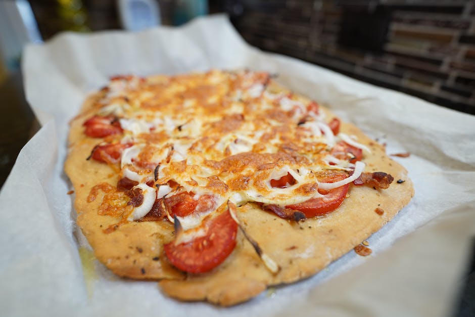 Pizza im Ofen backen Anleitung