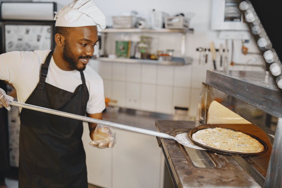 Wie lange Backen von Pizza im Ofen