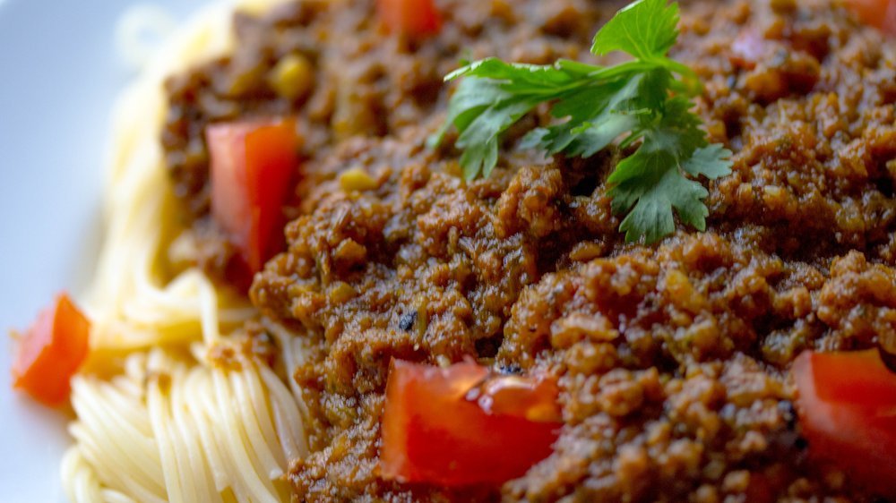 spaghetti pizza mit hackfleisch